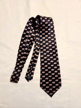 Jimmy V USA American Flag Tie 100% Silk Tie